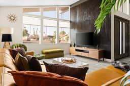 THE MODERNIST - Image 3