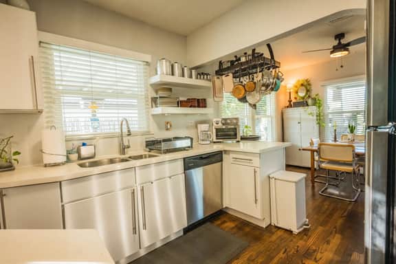 1930 Bungalow • Central Phoenix • Walk to Tacos - Image 5