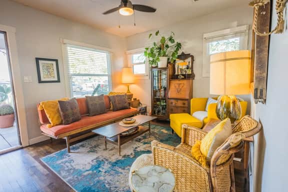 1930 Bungalow • Central Phoenix • Walk to Tacos - Image 3