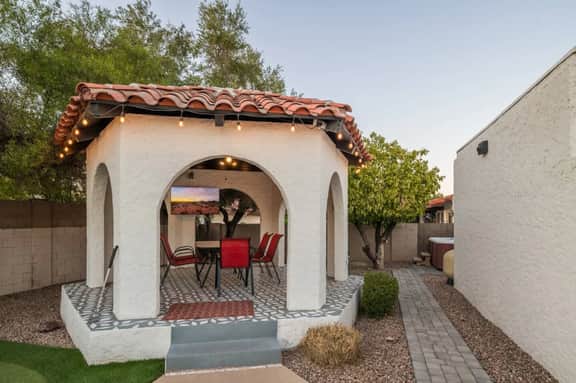 MOON VALLEY MANOR - Image 4
