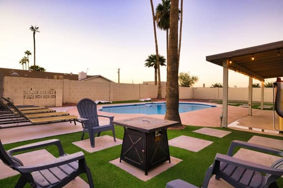 THE SCOTTSDALE PALMS - Image 1